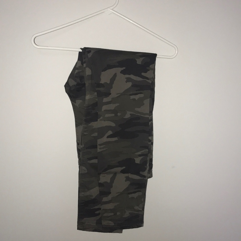 Express | Camo jeans